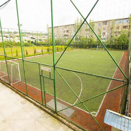 Hostel Esal Osh Bagian luar foto
