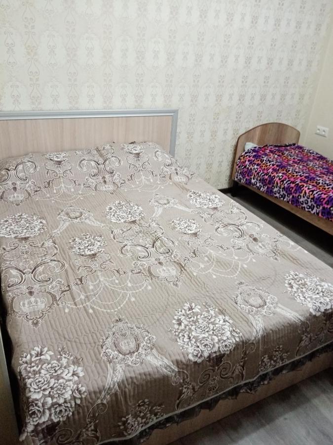 Hostel Esal Osh Bagian luar foto
